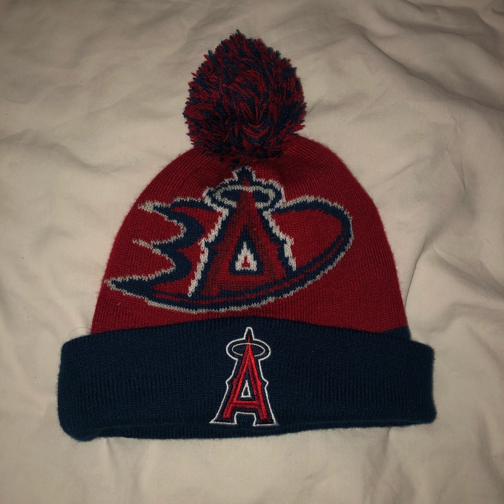 ⚾️Brand New Angels Beanie⚾️